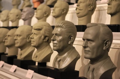  Hall of Presidents busts Blaine Gibson