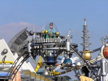 Tomorrowland Entrance.jpg